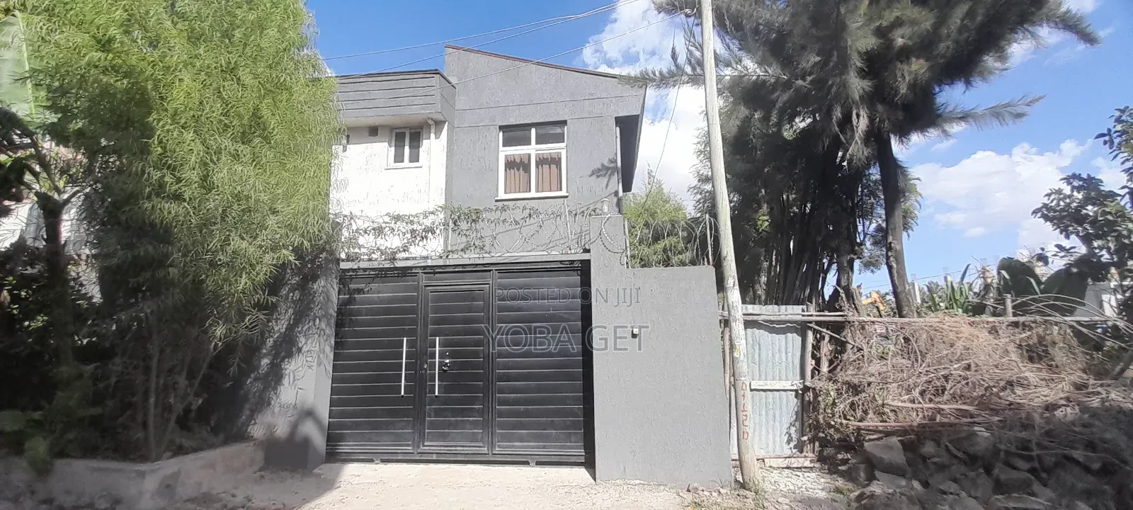 3bdrm House in Akaky Kaliti for sale