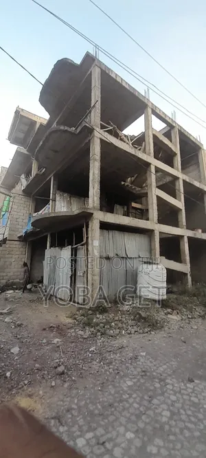 Photo - 6bdrm House in Akaky Kaliti for sale