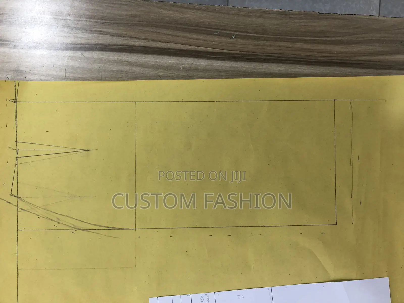 Nike Shox Tl Sneakers in a Khaki