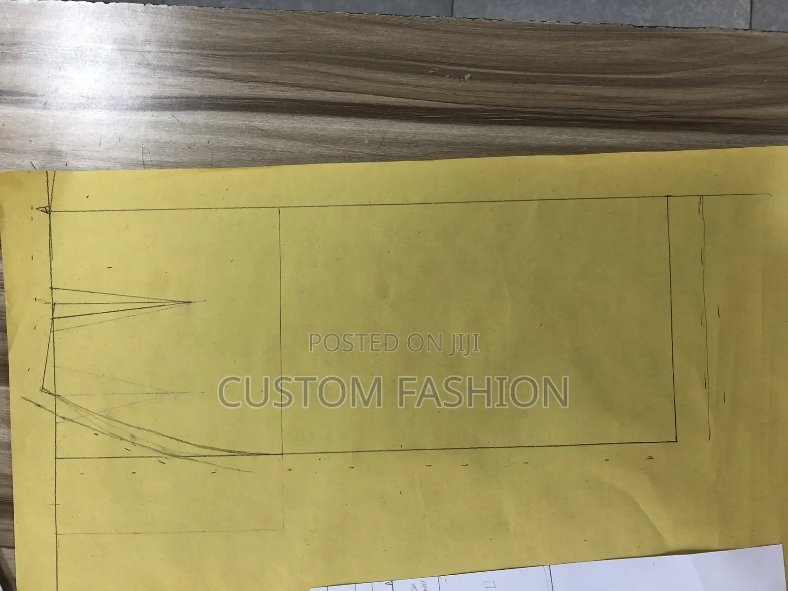 Nike Shox Tl Sneakers in a Khaki