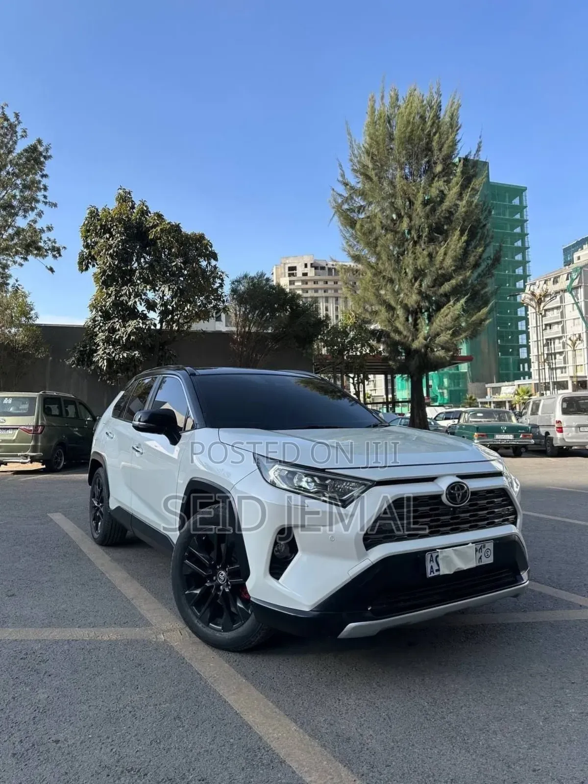 Toyota RAV4 2022 White