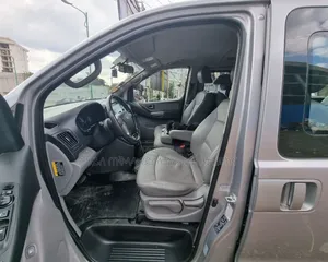 Hyundai Starex 2022 Silver