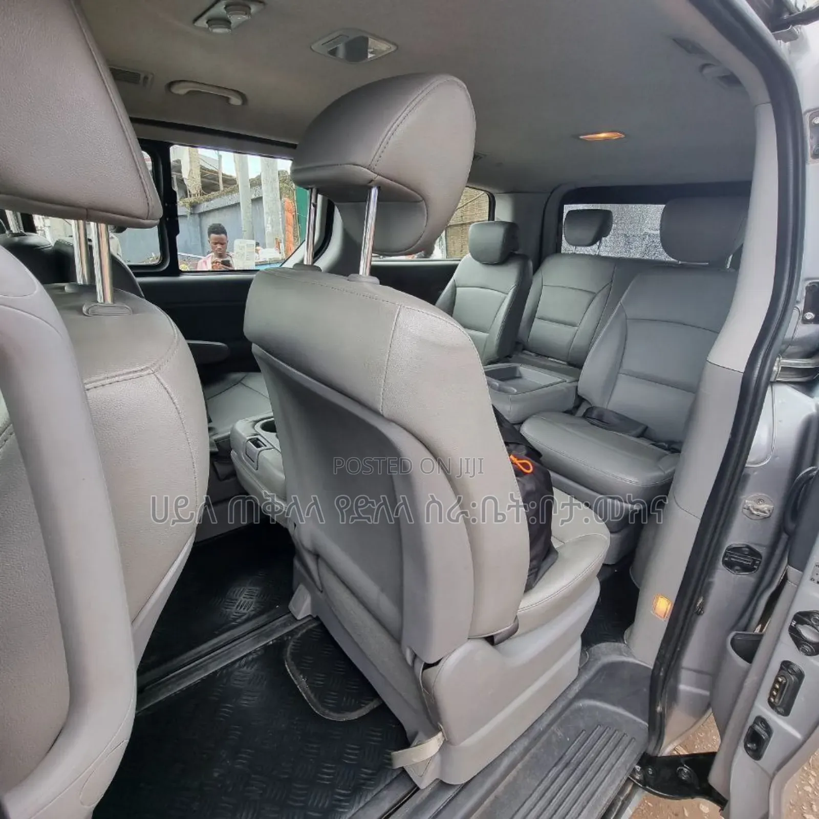 Hyundai Starex 2022 Silver