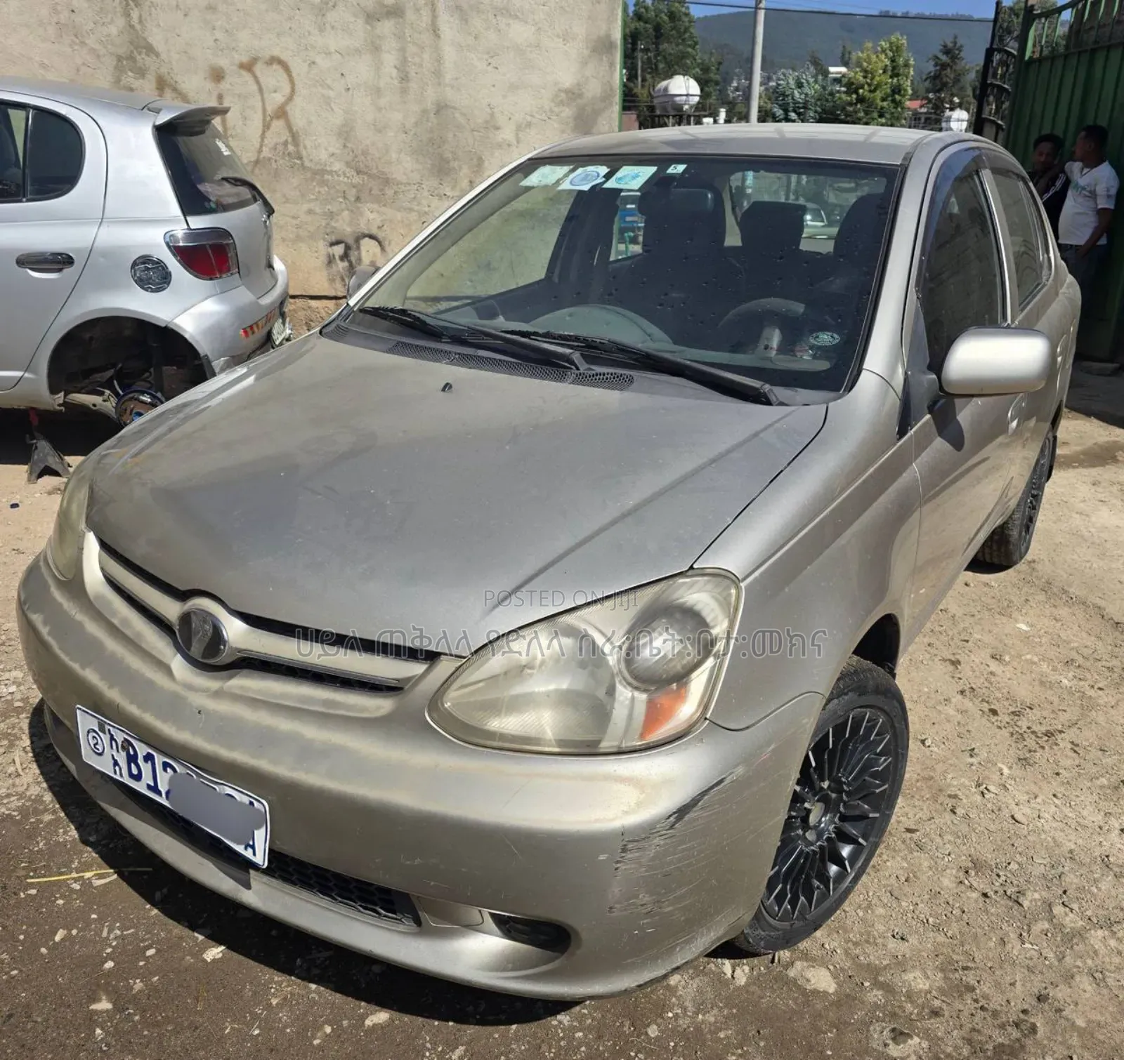 Toyota Platz 2005 Gold
