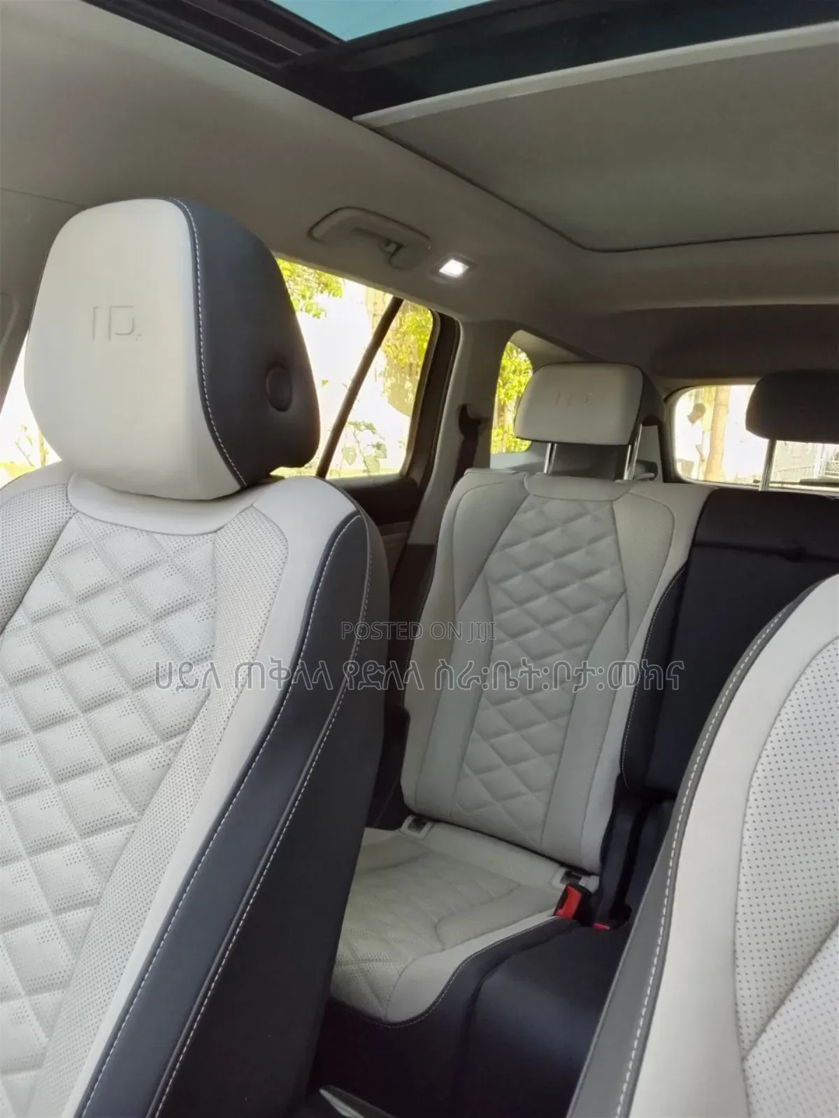 Volkswagen ID.6 2023 Gold