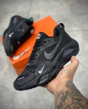 Photo - New Arrival! Original Nike Air Max Black Edition