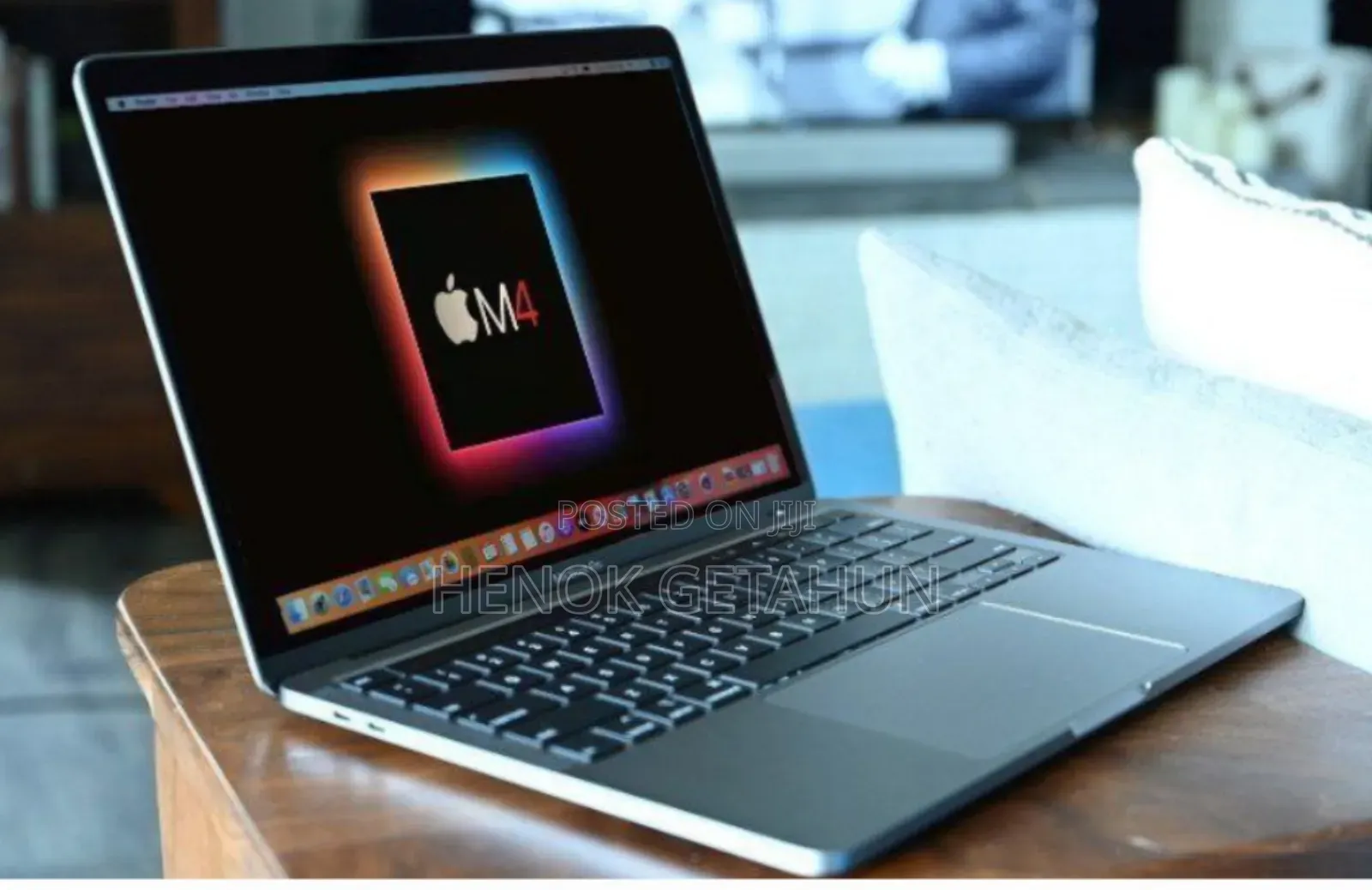 New Laptop Apple MacBook Pro 16GB Apple M4 SSD 512GB