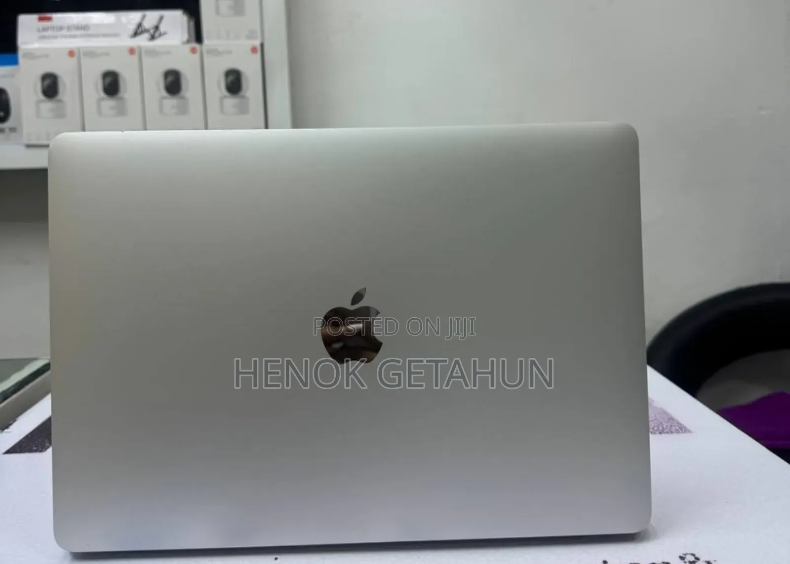 New Laptop Apple MacBook Pro 2017 8GB Intel Core I5 SSD 128GB