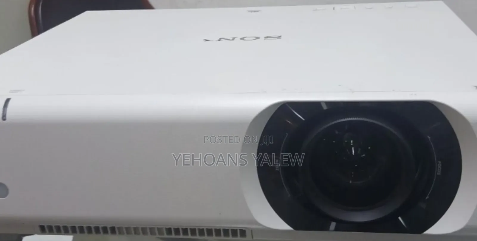 Home Cinema Projector Sony VPL-Ch350 Model Highlights Brightness