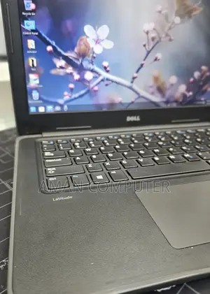 New Laptop Dell Latitude 3380 8GB Intel Core I5 SSD 256GB