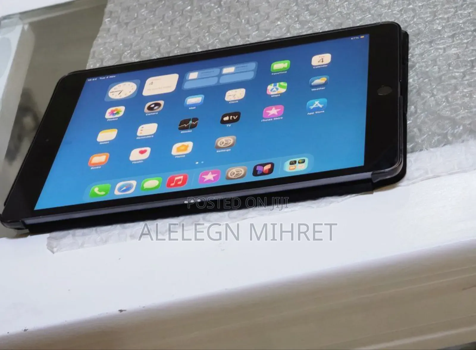 New Apple iPad (2022) 128 GB Black