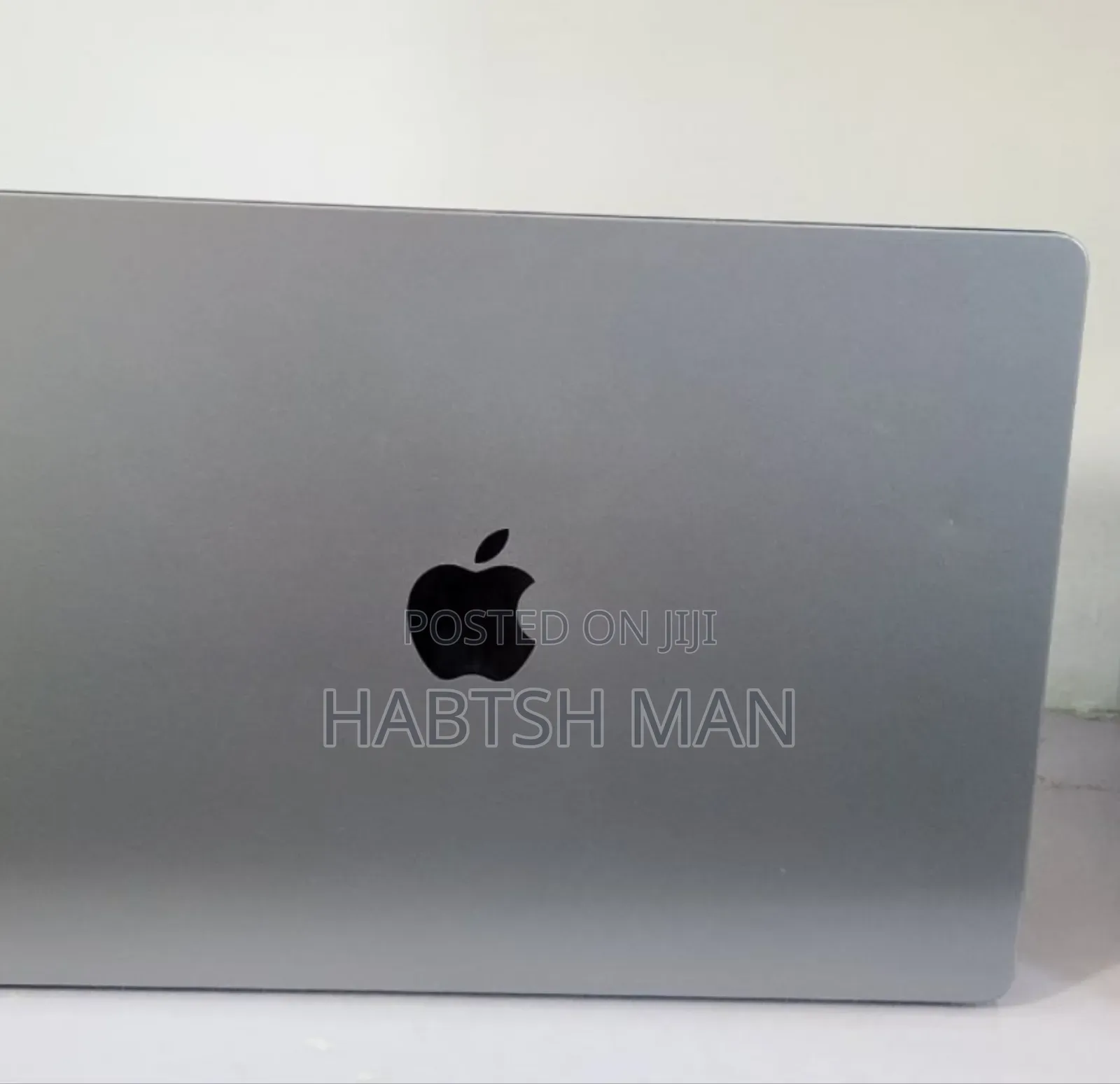 New Laptop Apple MacBook Air 2022 M2 8GB Apple M2 SSD 256GB
