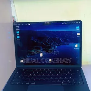 Photo - New Laptop Apple MacBook Air 2022 M2 8GB Apple M2 SSD 256GB