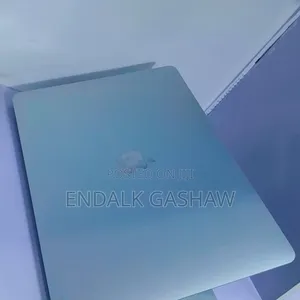 New Laptop Apple MacBook Pro 2022 M2 8GB Apple M2 SSD 256GB