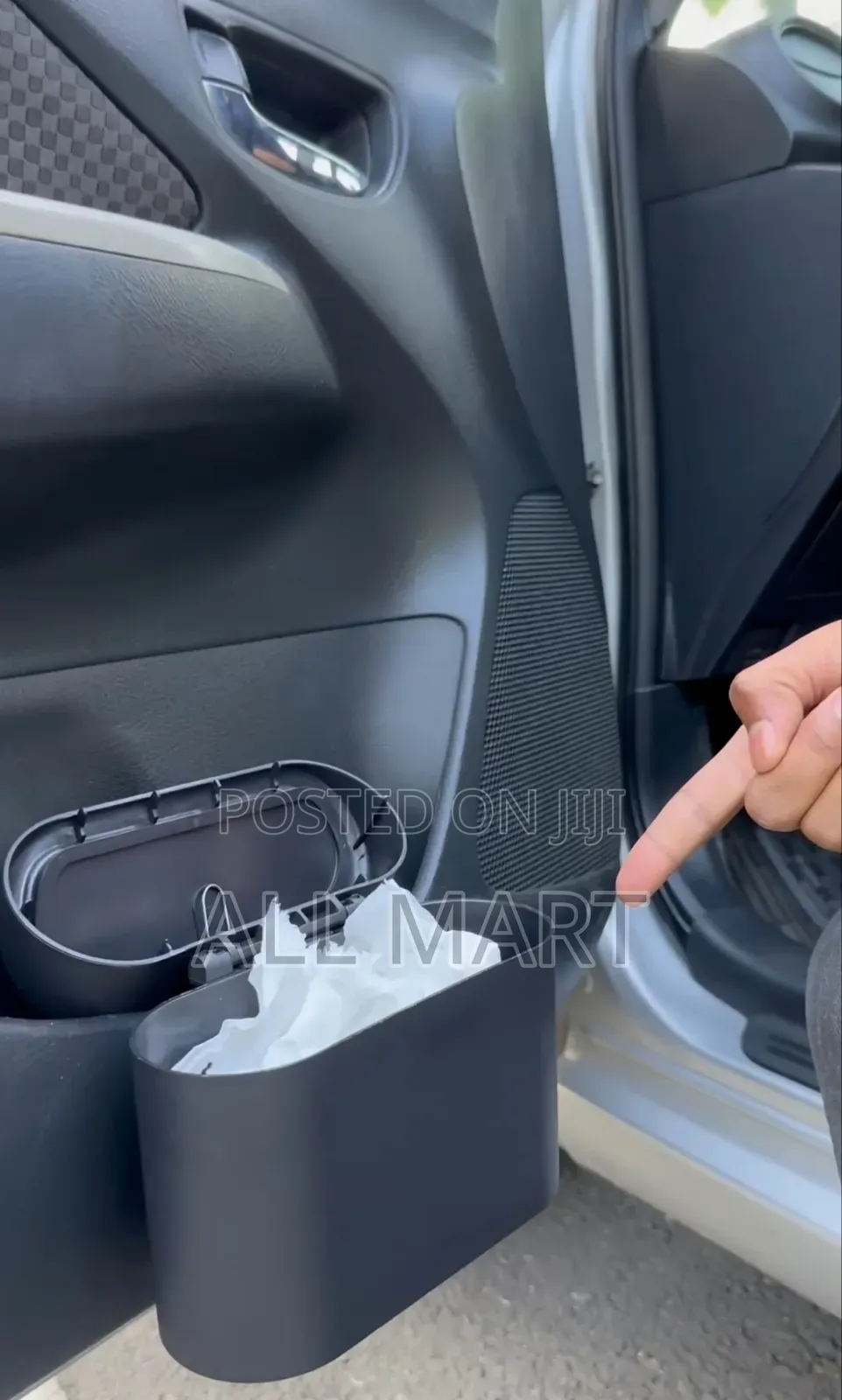 የመኪና ውስጥ ቁሻሻ መጣያ