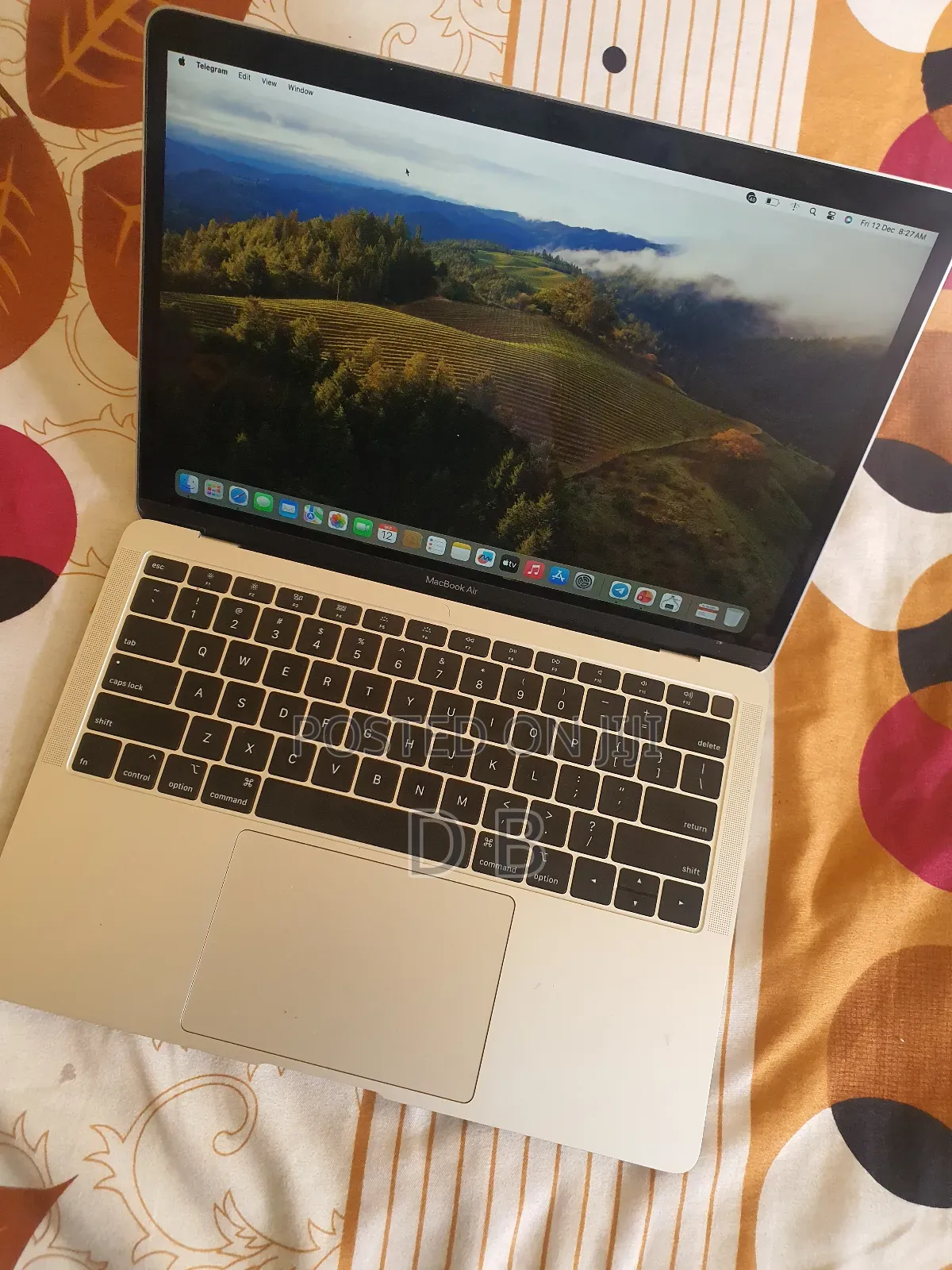 New Laptop Apple MacBook Air 2019 8GB Intel Core i5 SSD 256GB