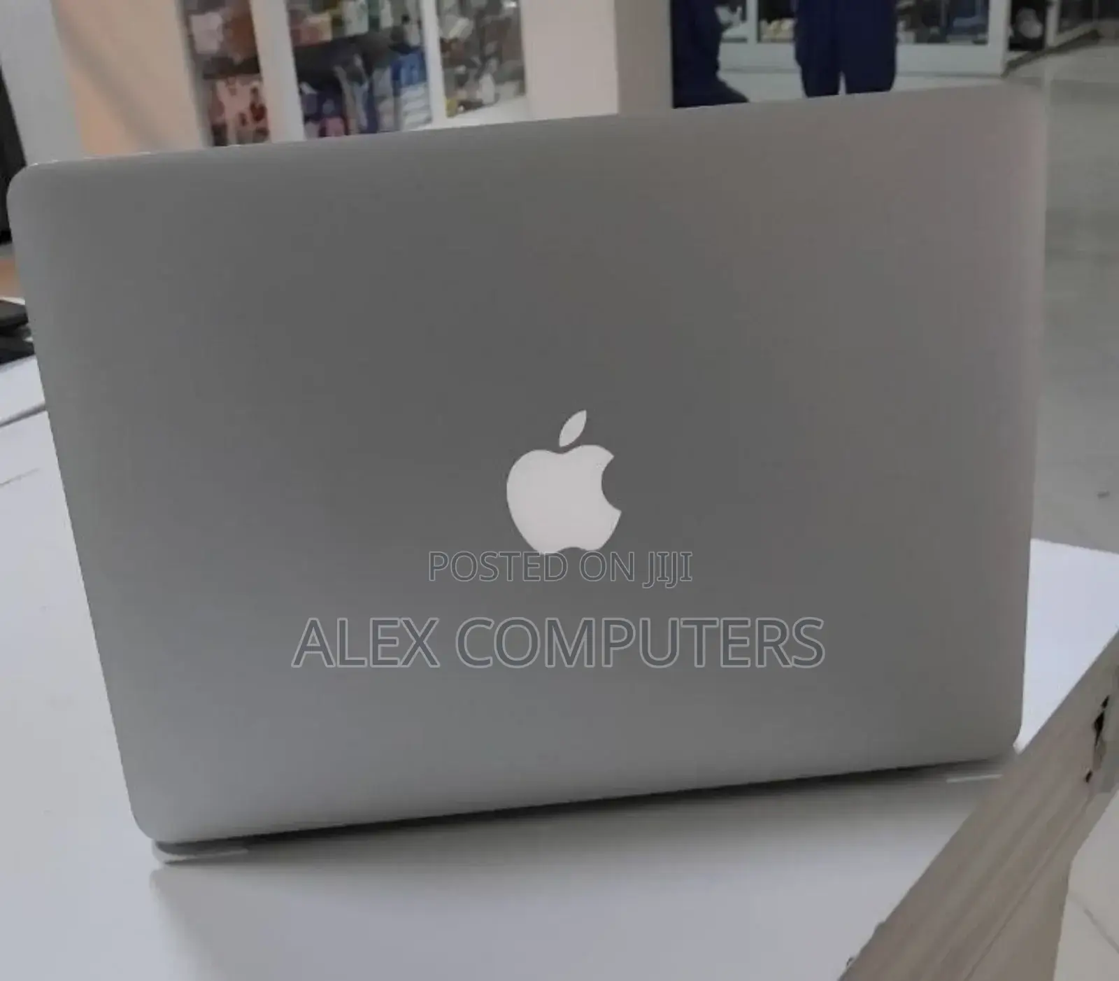 New Laptop Apple MacBook 2014 8GB Intel Core I5 SSD 256GB