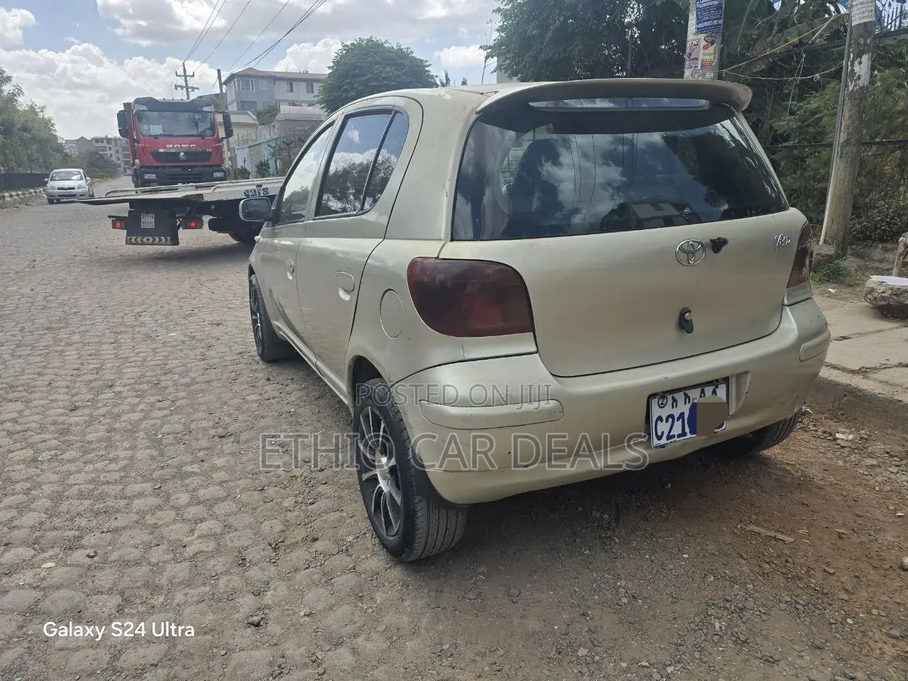 Toyota Vitz 1.3 FWD 5dr 2002 Gold