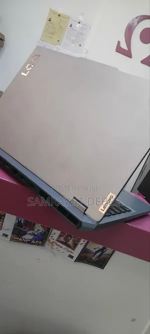 New Laptop Lenovo LOQ 15IRH8 16GB Intel Core I5 SSD 512GB