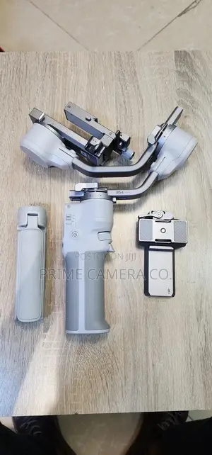 Photo - Dji Rs 4 Gimbal Stabilizer