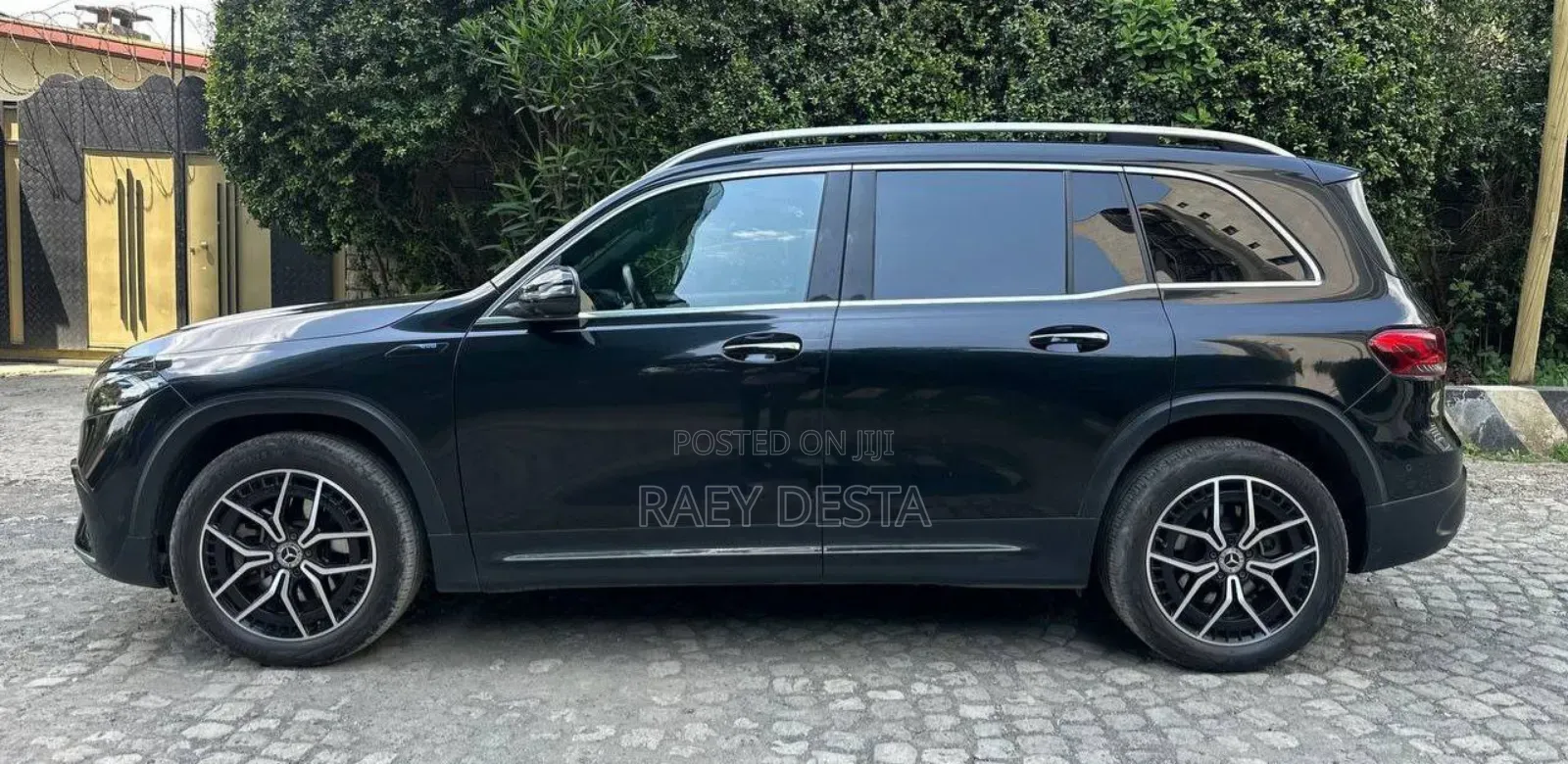 Mercedes-Benz EQB 2023 Black