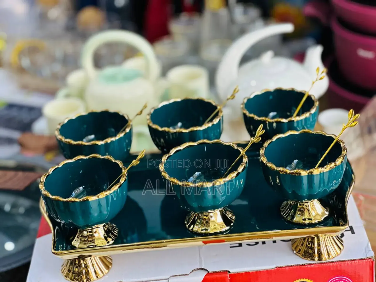 የፍሩትና የገንፎ ማቅረቢያ