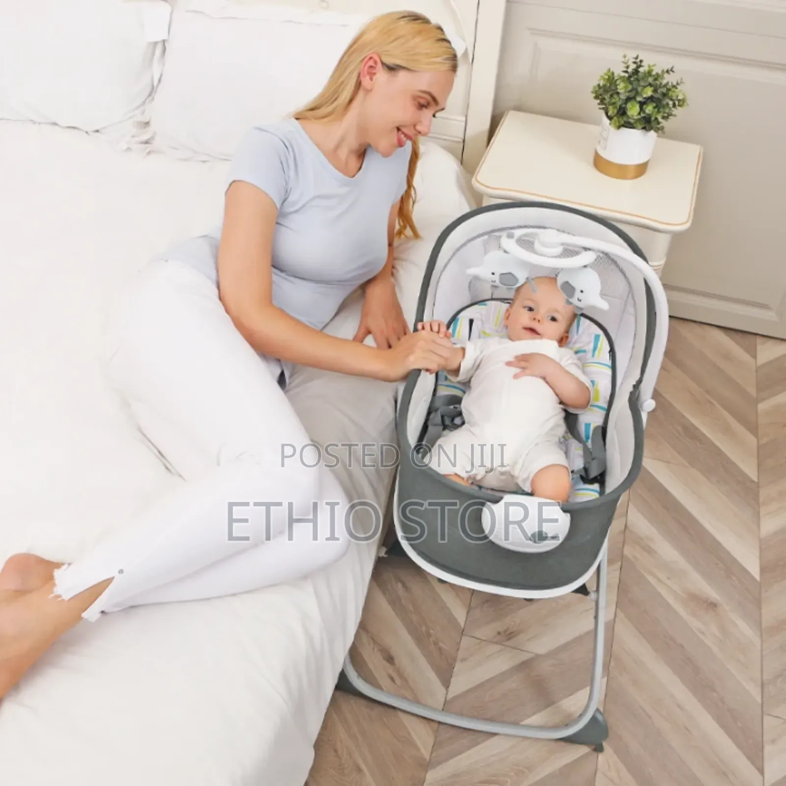 Mastela 6-in-1 Multi-Functional Baby Bassinet