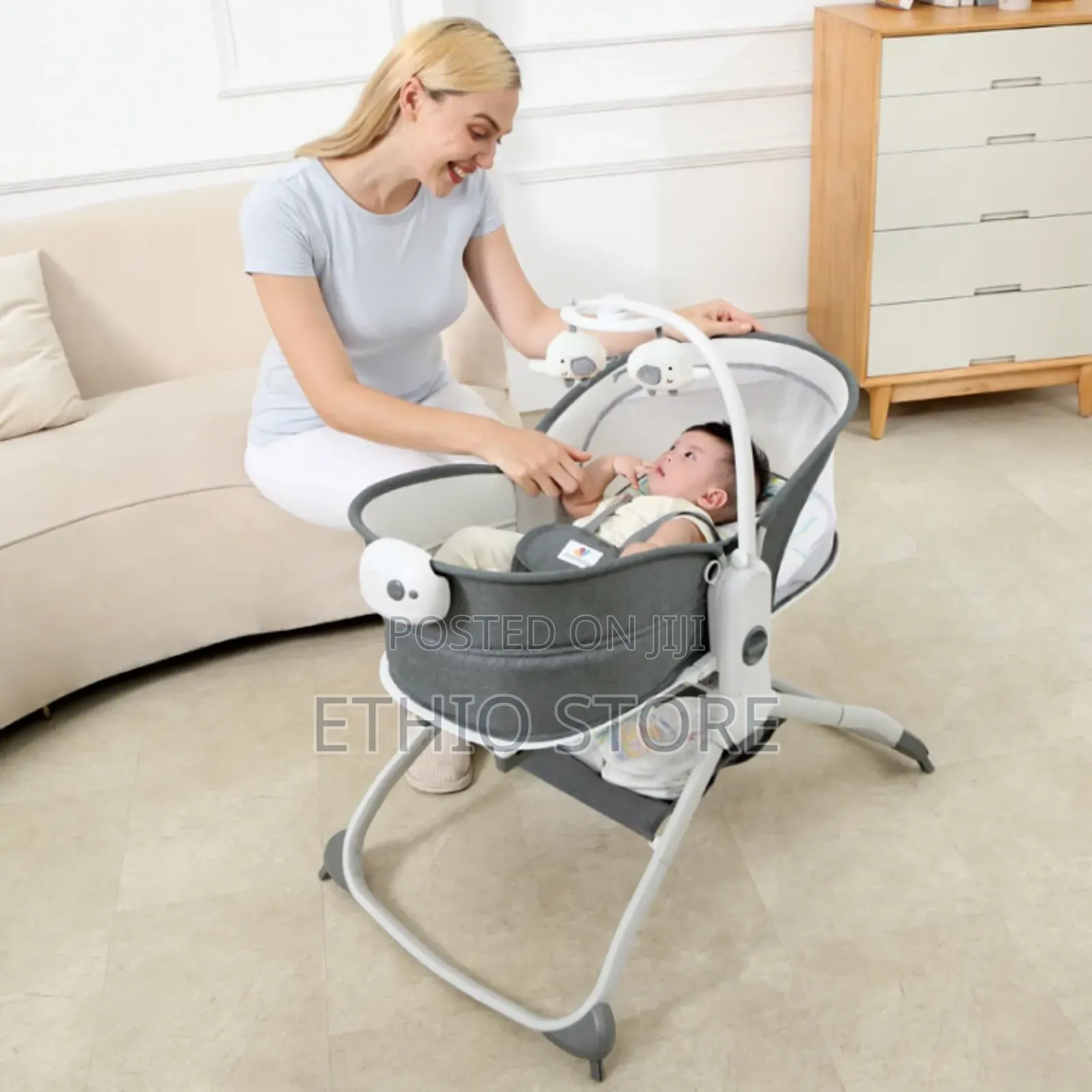 Mastela 6-in-1 Multi-Functional Baby Bassinet