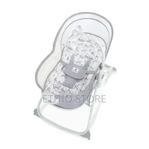 Mastela 6-in-1 Multi-Functional Baby Bassinet