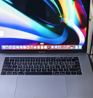 Photo - New Laptop Apple MacBook Pro 2019 32GB Intel Core I9 SSD 512GB