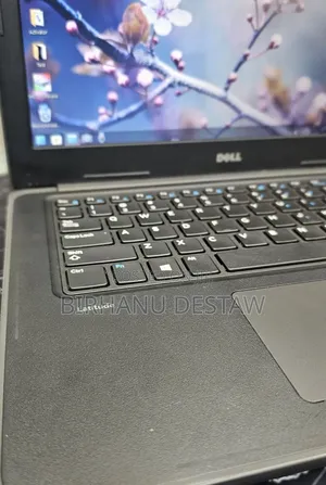 New Laptop Dell Latitude 3380 8GB Intel Core I5 SSD 256GB