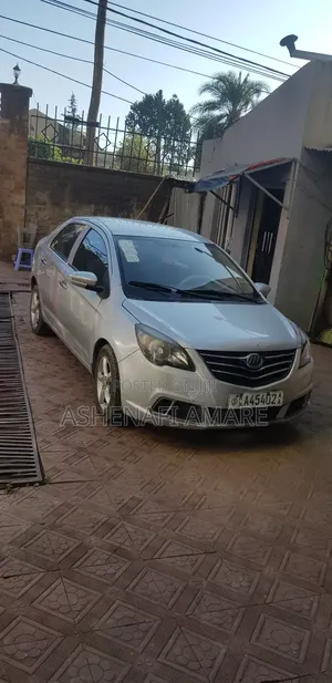 Lifan 530 1.3 2017 Silver