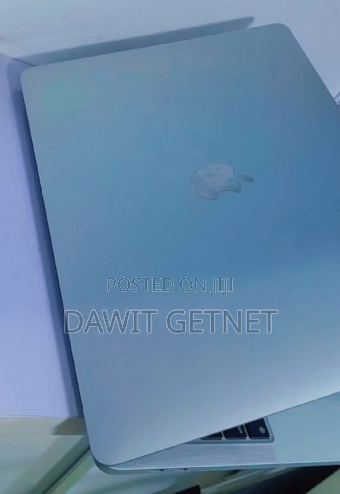 New Laptop Apple MacBook Pro 2023 M2 8GB Apple M2 SSD 256GB