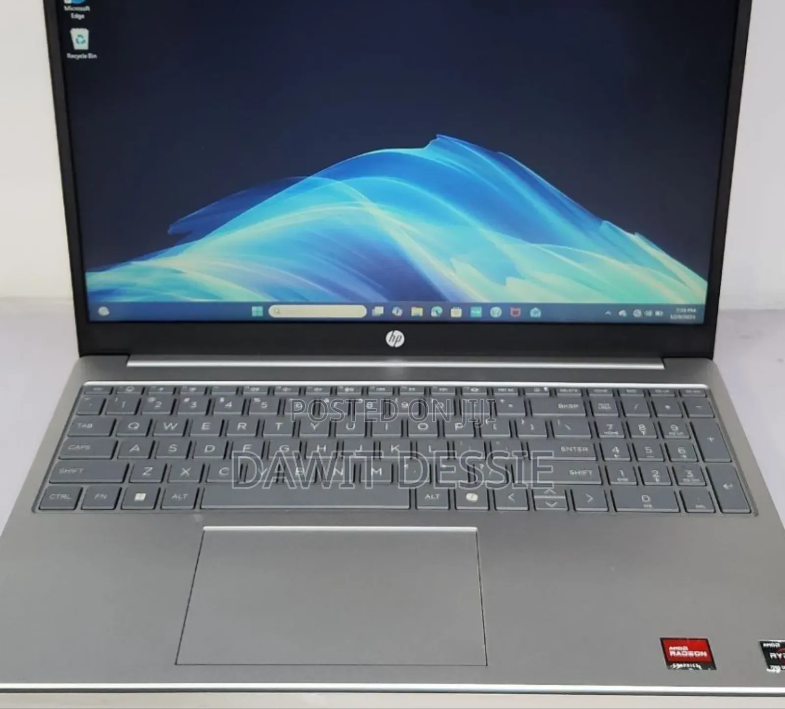 New Laptop HP 15 8GB AMD Ryzen 3 SSD 256GB