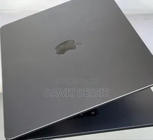 New Laptop Apple MacBook Air 2022 M2 8GB Apple M2 SSD 256GB