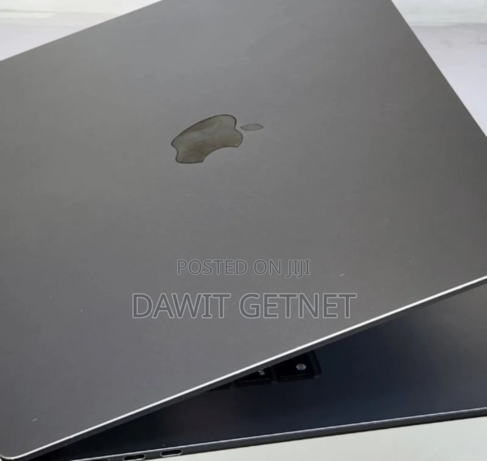 New Laptop Apple MacBook Air 2023 M2 8GB Apple M2 SSD 256GB