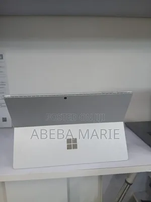 New Laptop Microsoft Surface Pro 7 8GB Intel Core I5 SSD 256GB