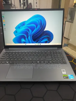 New Laptop Lenovo LOQ 15ARP9 12GB Intel Core I5 SSD 256GB
