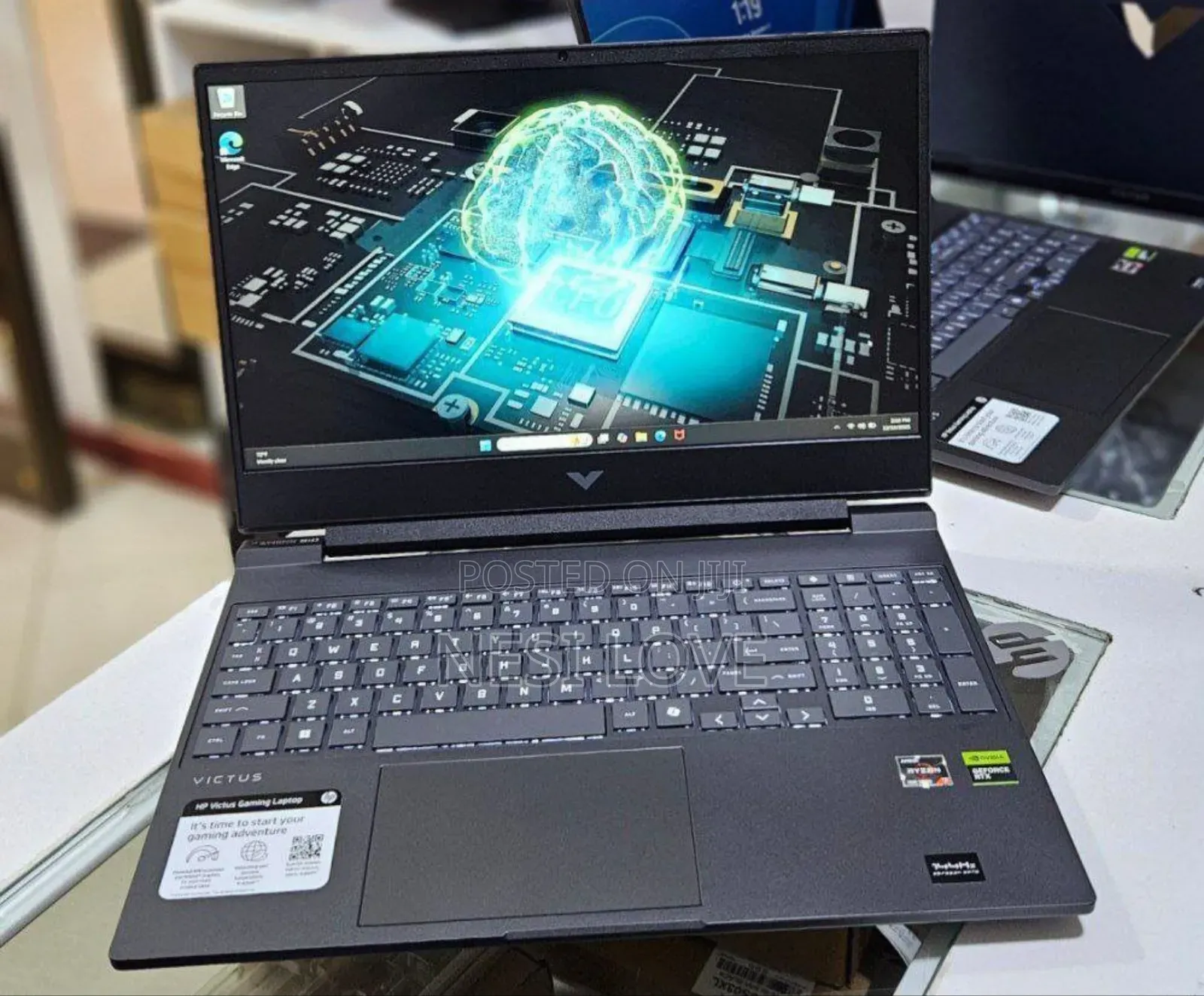 New Laptop HP Victus 15 16GB AMD Ryzen 7 SSD 512GB