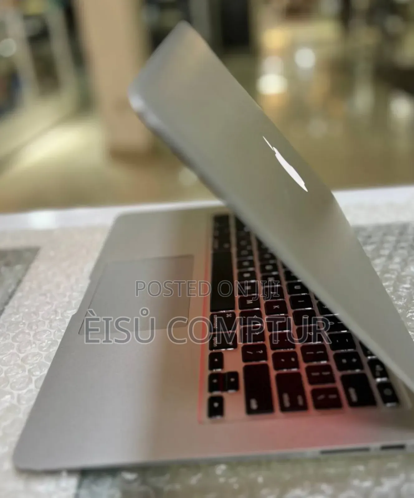 New Laptop Apple MacBook 2017 8GB Intel Core I5 SSD 128GB