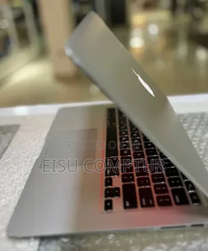 Photo - New Laptop Apple MacBook 2017 8GB Intel Core I5 SSD 128GB