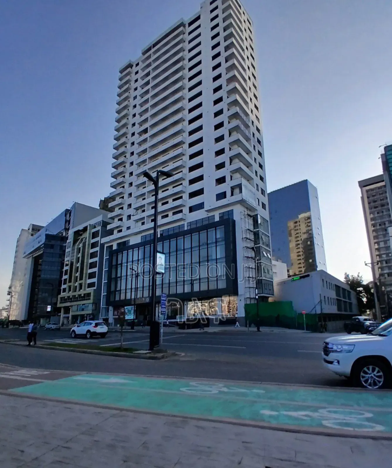 2bdrm Apartment in አስቼኳይ ሽያጭ ካሳንችስ ላይ, Kirkos for sale