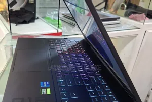 New Laptop HP Omen 16 16GB Intel Core I7 SSD 512GB