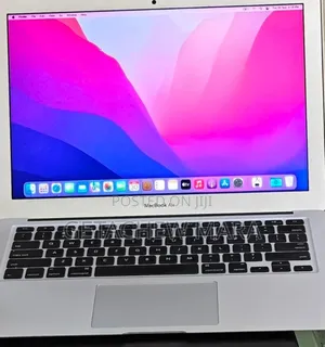 Photo - New Laptop Apple MacBook Pro 2017 8GB Intel Core I7 SSD 512GB