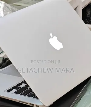 New Laptop Apple MacBook Pro 2017 8GB Intel Core I7 SSD 512GB