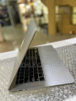 New Laptop Apple MacBook Air 2014 4GB Intel Core I5 SSD 256GB