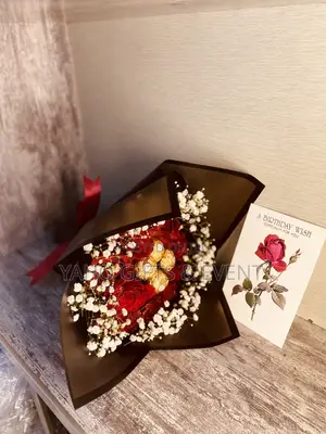 3xl Teddy Bear With Bouquet