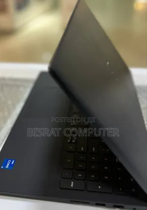 New Laptop Dell Vostro 3520 16GB Intel Core I5 SSD 512GB