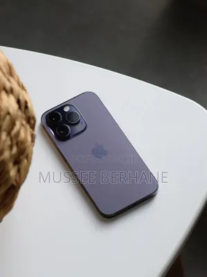 Photo - Apple iPhone 14 Pro 128 GB Purple