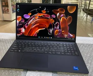 Photo - New Laptop Dell Latitude 3520 16GB Intel Core I5 SSD 512GB